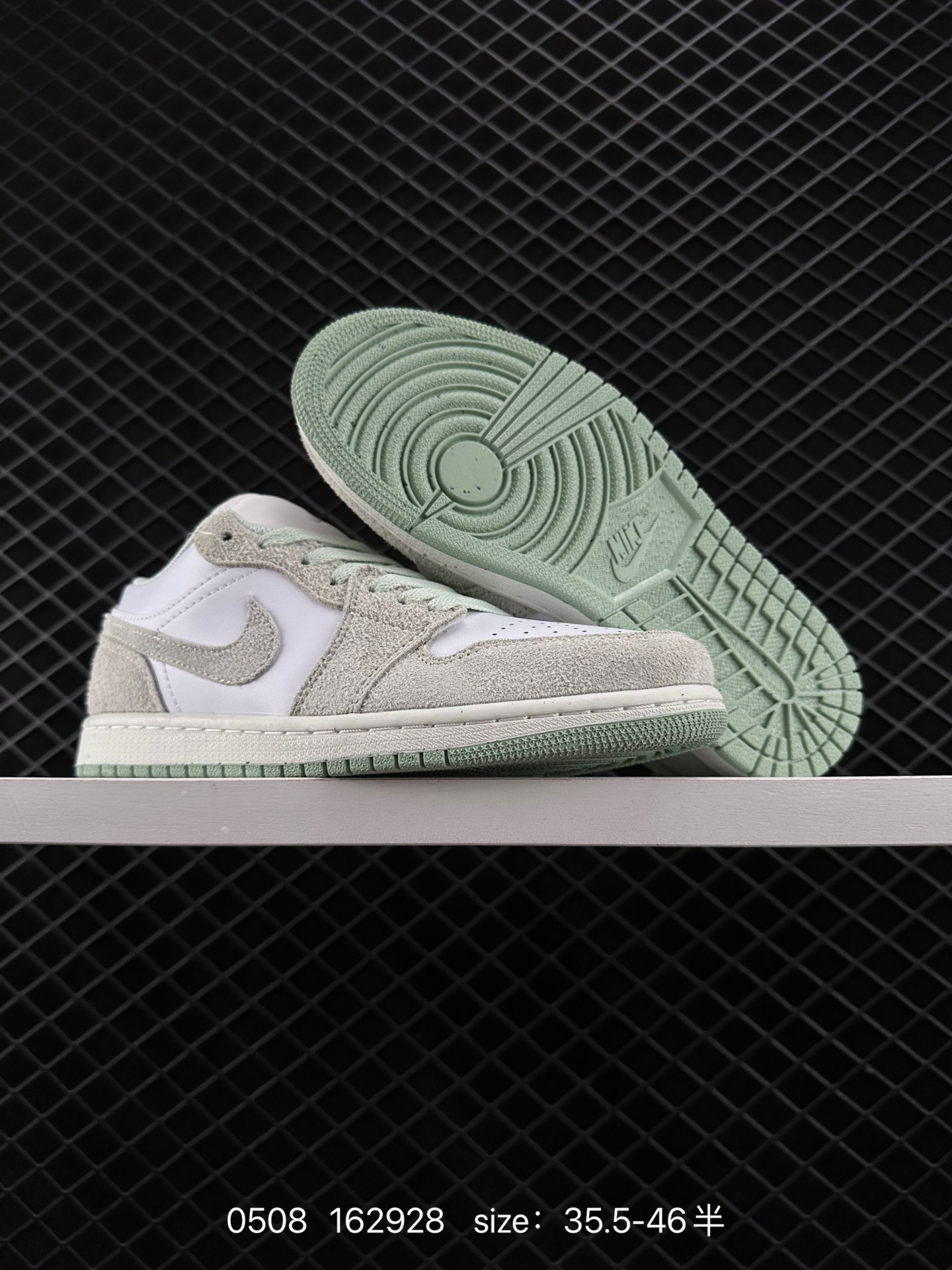 Air Jordan 1 Low AJ1